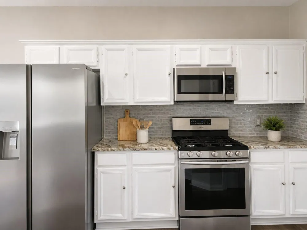 2412 Mission Circle Friendswood, TX 77546
