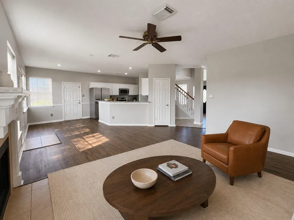2412 Mission Circle Friendswood, TX 77546