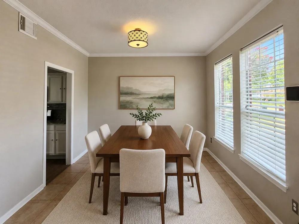 2412 Mission Circle Friendswood, TX 77546