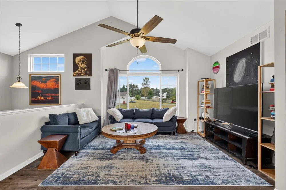 11310 Meadow Wood Circle Greenville, MI 48838