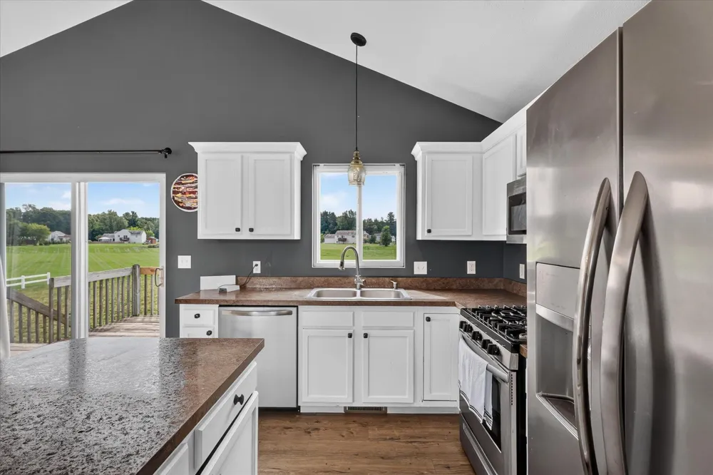 11310 Meadow Wood Circle Greenville, MI 48838