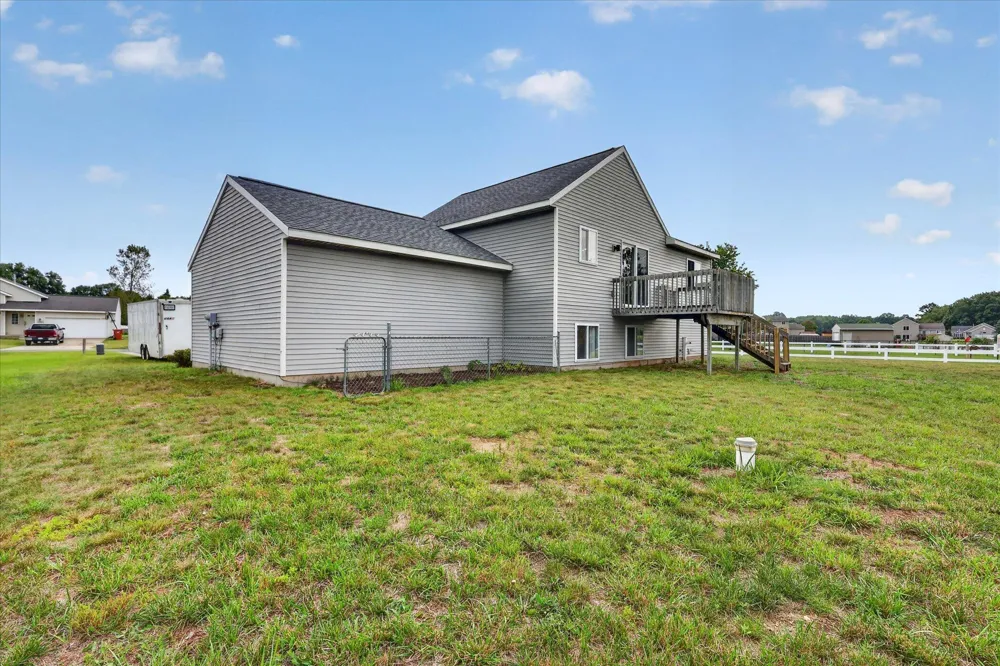 11310 Meadow Wood Circle Greenville, MI 48838