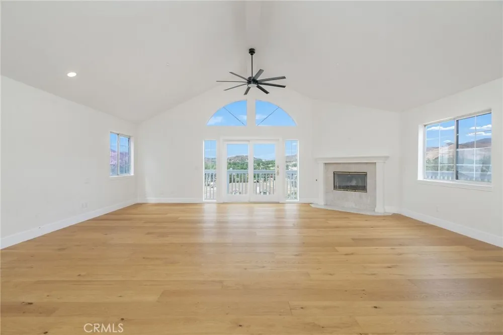 33247 Escondido Drive Agua Dulce, CA 91390