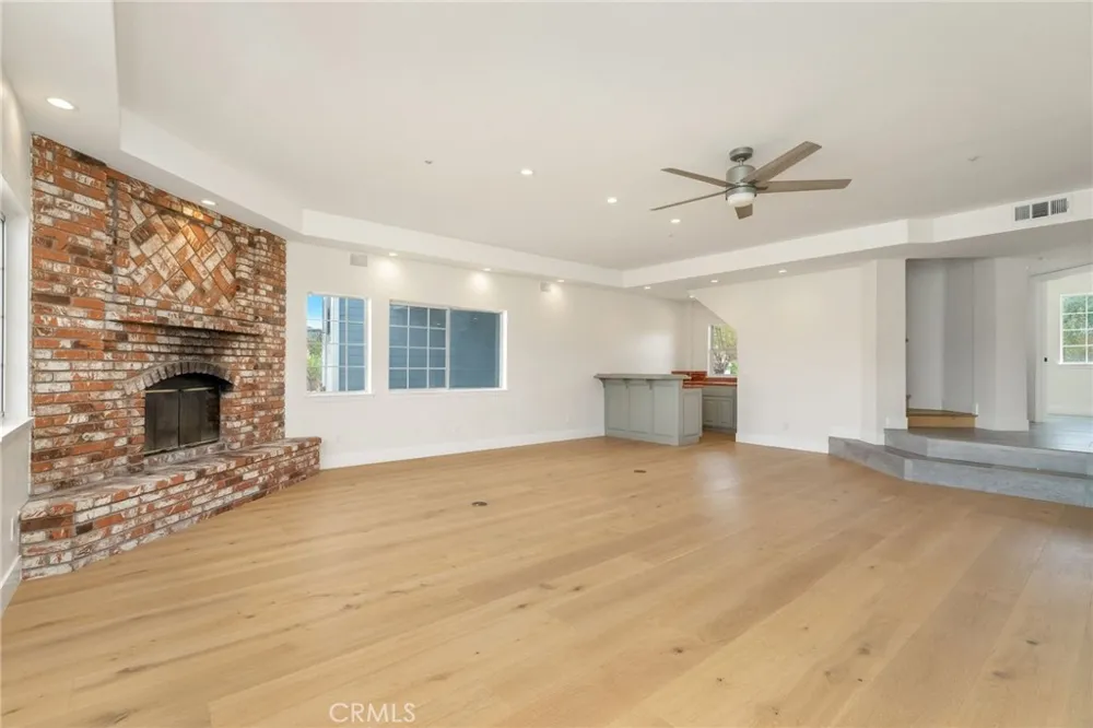 33247 Escondido Drive Agua Dulce, CA 91390