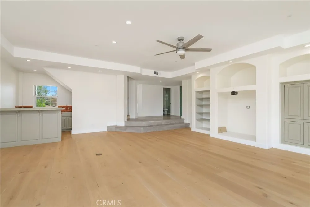 33247 Escondido Drive Agua Dulce, CA 91390