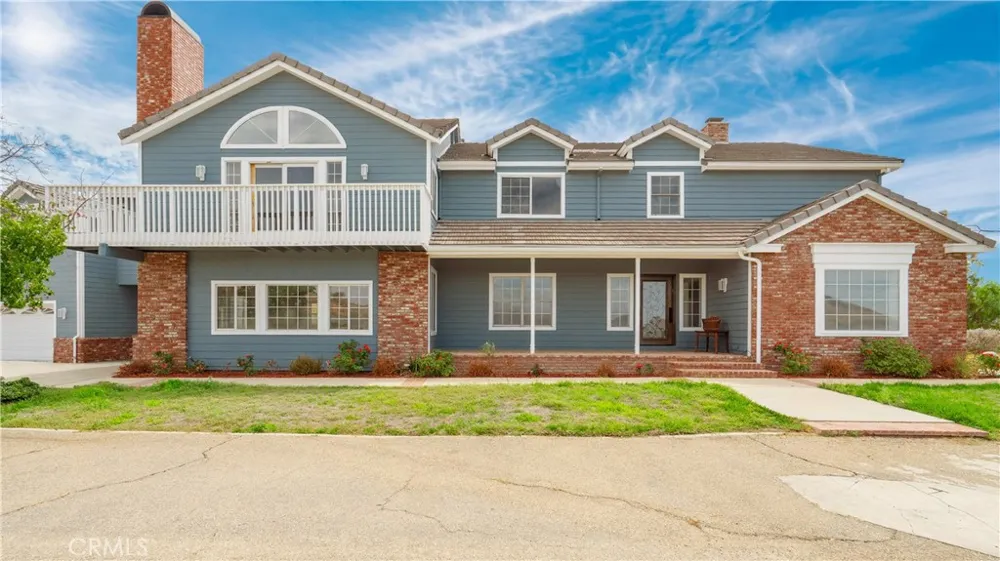 33247 Escondido Drive Agua Dulce, CA 91390