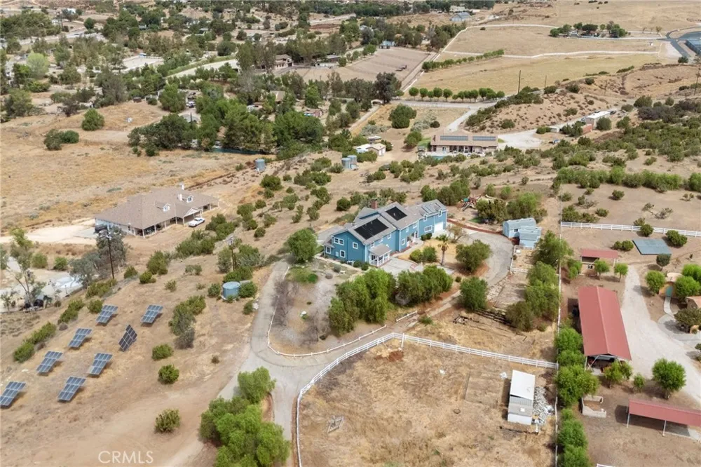 33247 Escondido Drive Agua Dulce, CA 91390