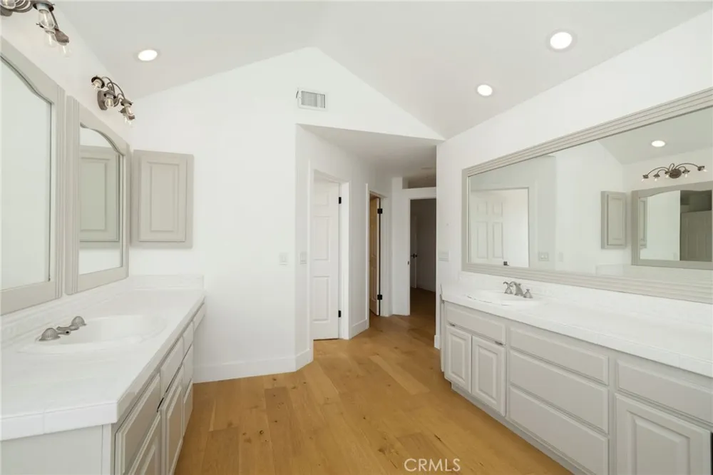 33247 Escondido Drive Agua Dulce, CA 91390