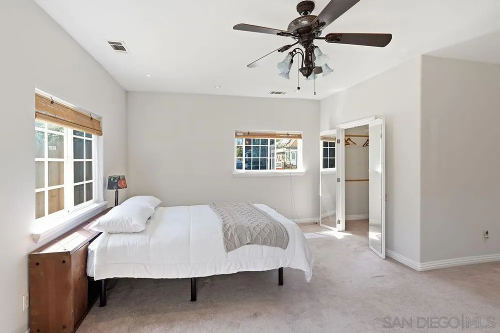 3595 Arizona San Diego, CA 92104