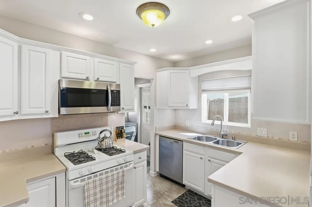 3595 Arizona San Diego, CA 92104