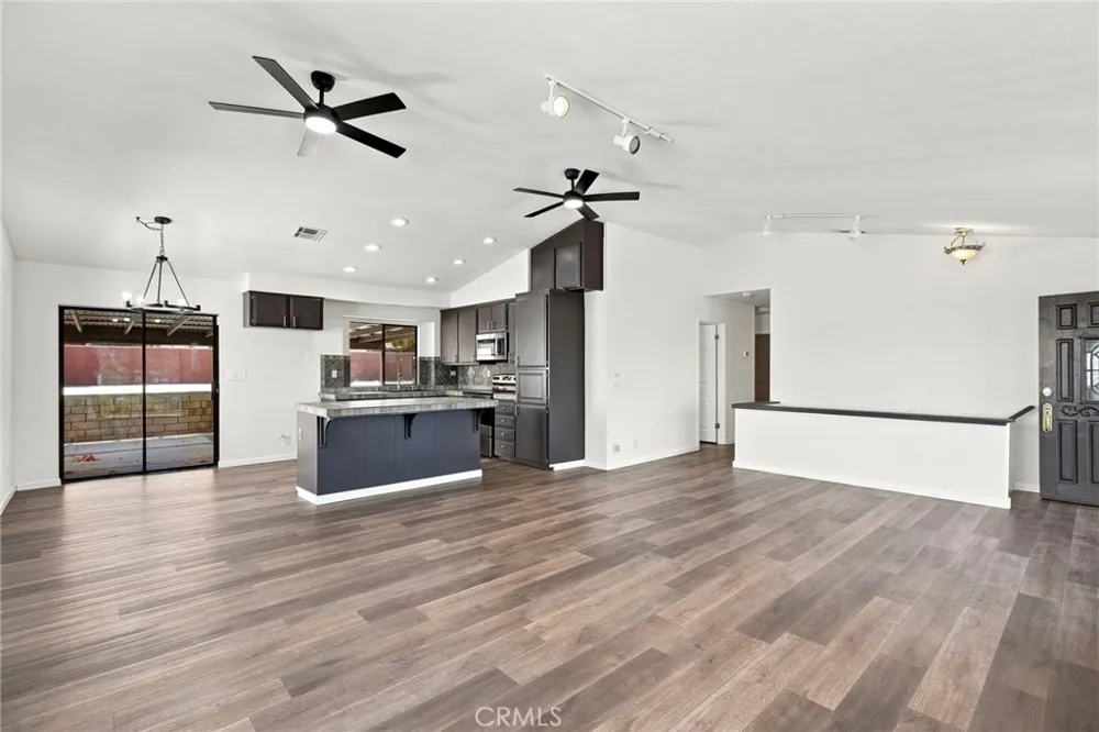 28850 Vacation Canyon Lake, CA 92587