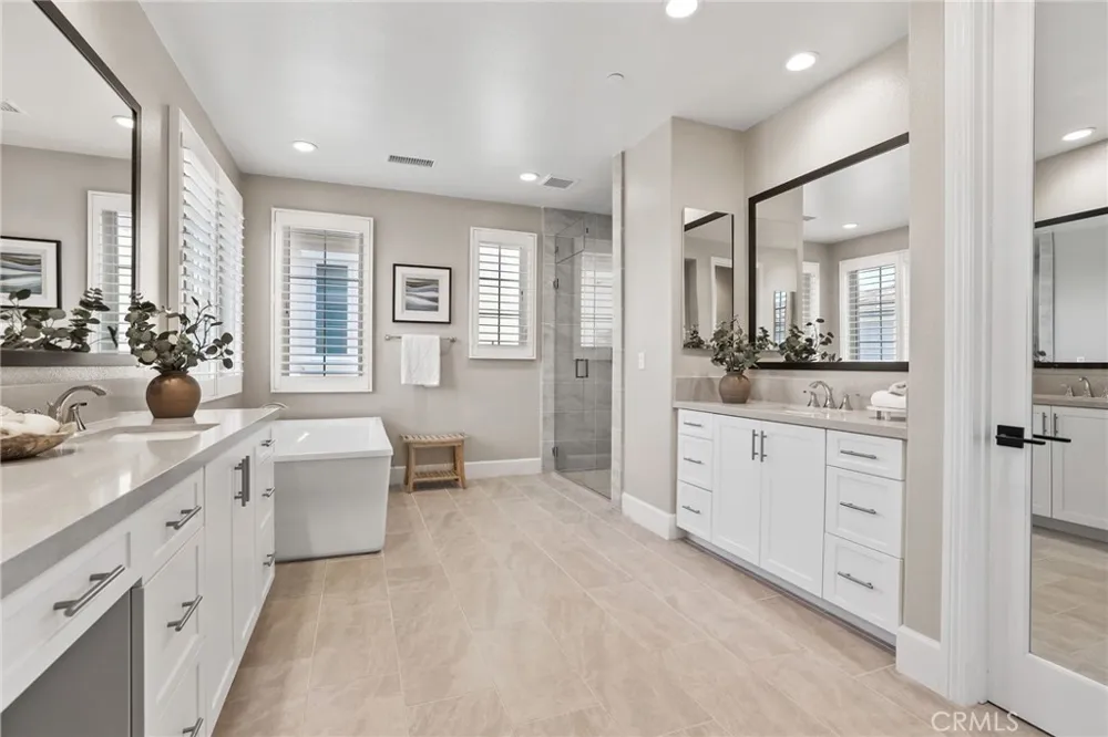 63 Pedigree Irvine, CA 92602