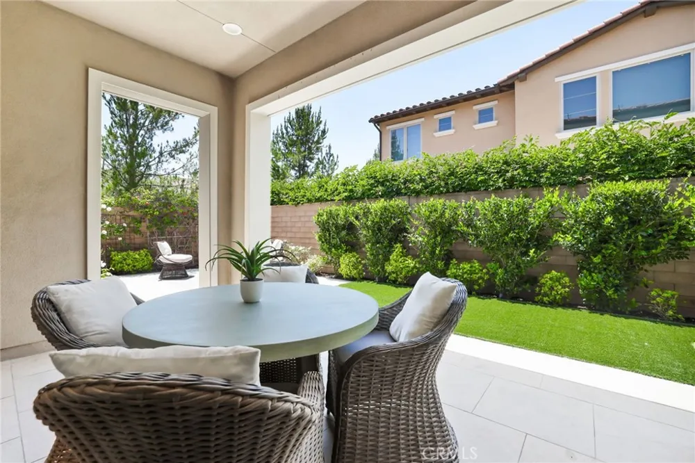 63 Pedigree Irvine, CA 92602