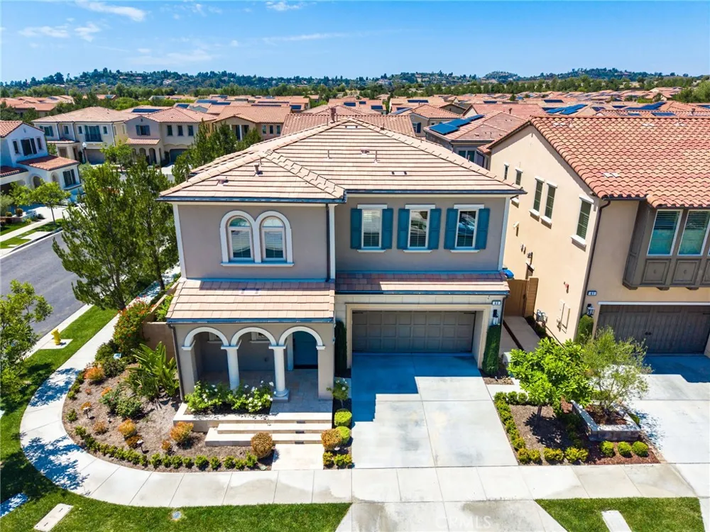 63 Pedigree Irvine, CA 92602