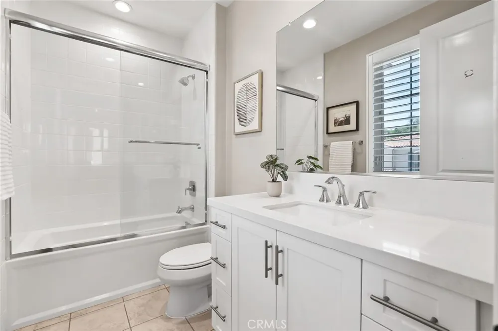 63 Pedigree Irvine, CA 92602