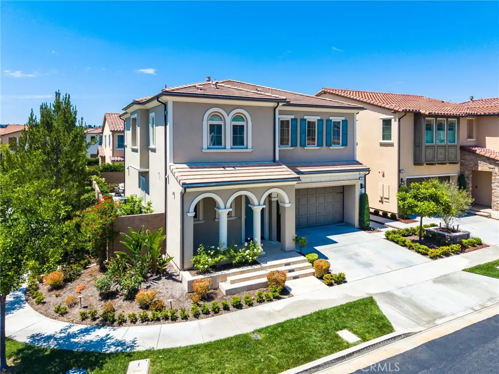 63 Pedigree Irvine, CA 92602