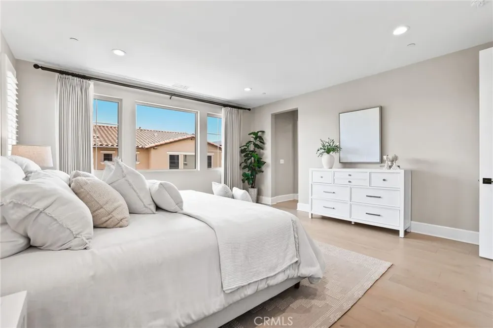 63 Pedigree Irvine, CA 92602