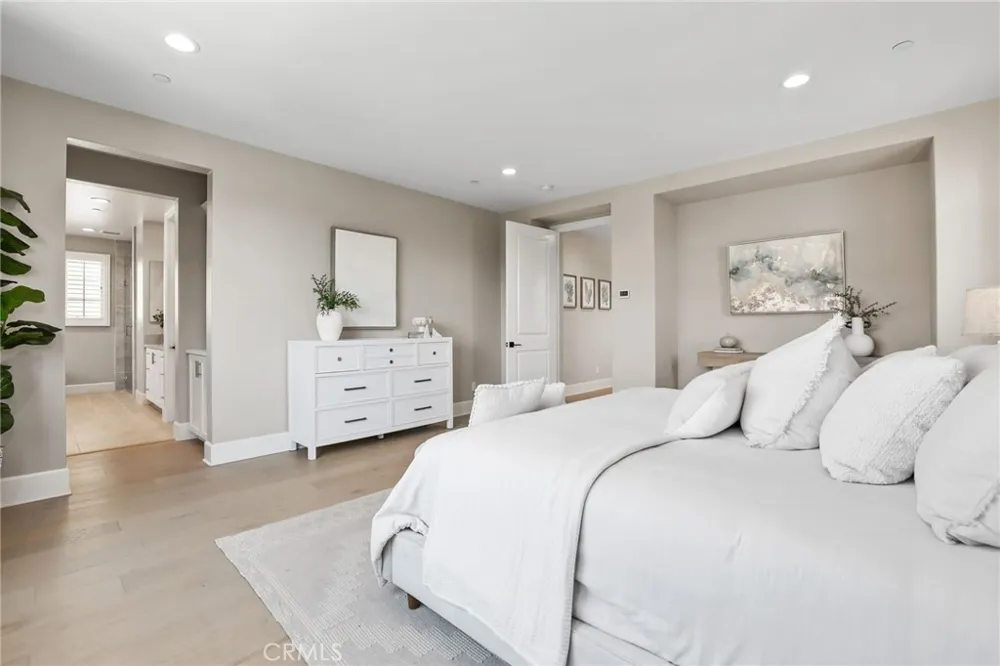 63 Pedigree Irvine, CA 92602