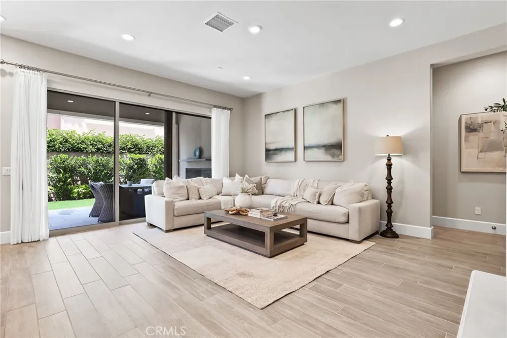 63 Pedigree Irvine, CA 92602