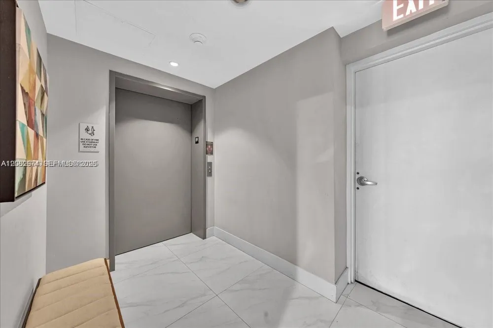 16385 Biscayne #804 North Miami Beach, FL 33160