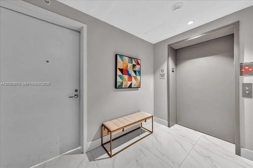 16385 Biscayne #804 North Miami Beach, FL 33160
