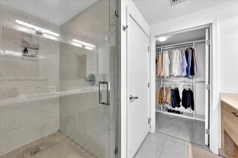 16385 Biscayne #804 North Miami Beach, FL 33160