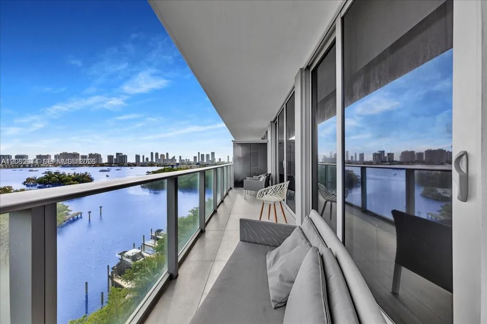 16385 Biscayne #804 North Miami Beach, FL 33160