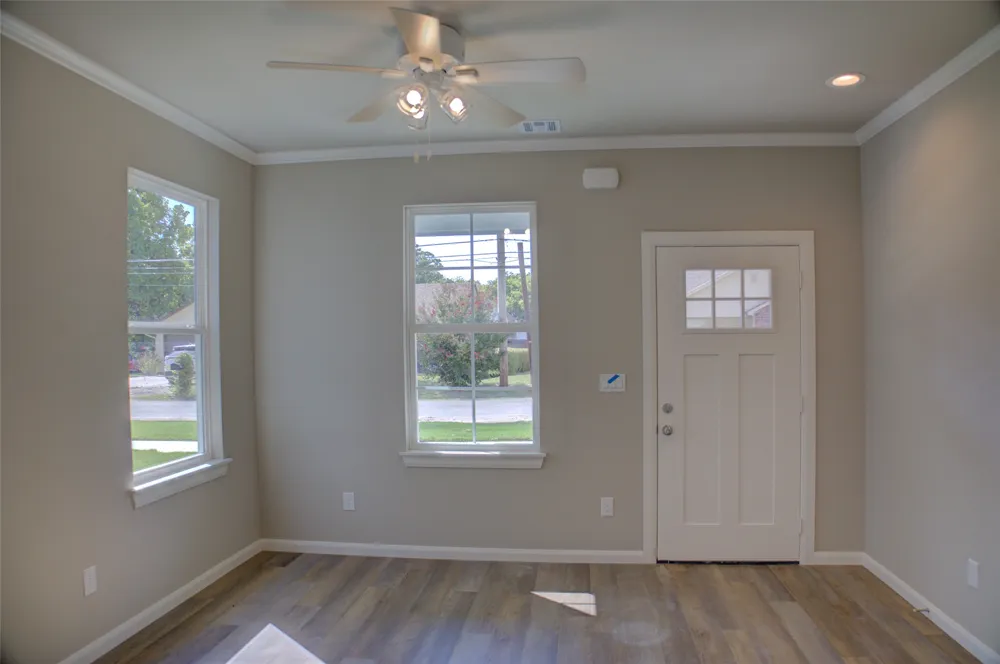 718 Weenonah Avenue Claremore, OK 74017