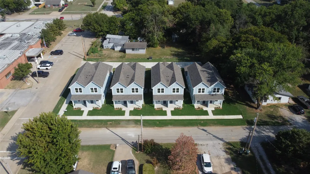 718 Weenonah Avenue Claremore, OK 74017