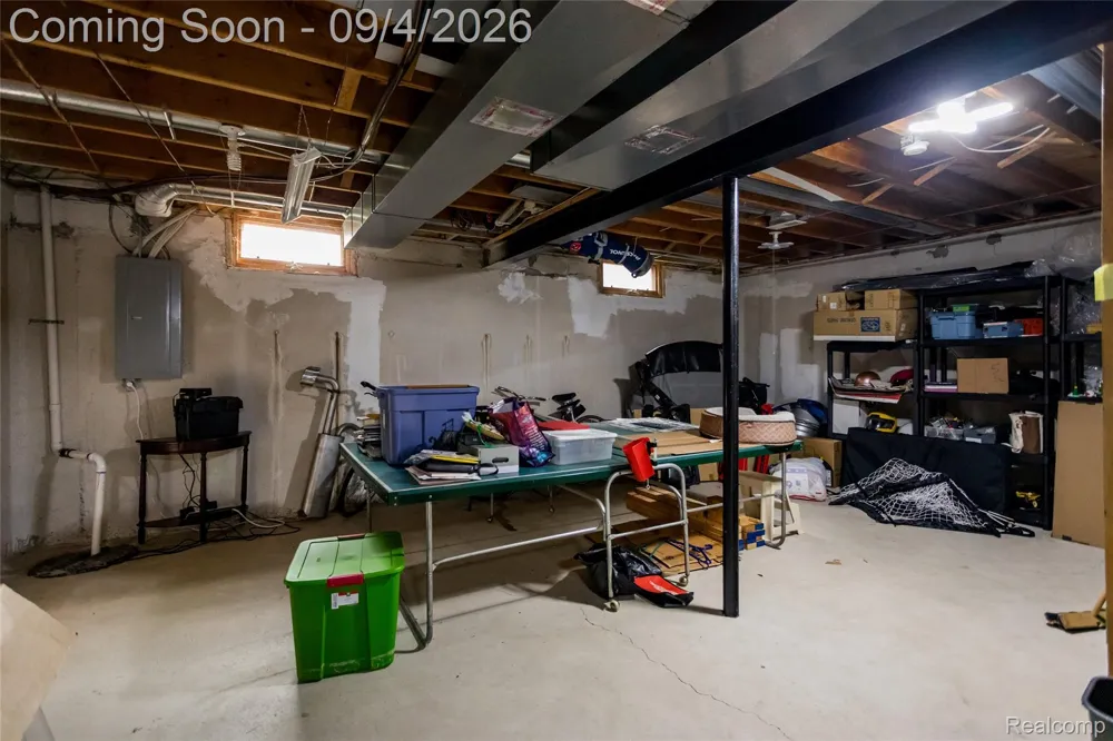 19040 Livery Court Clinton Charter Township, MI 48038