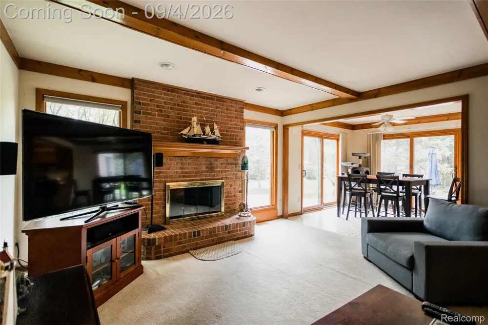 19040 Livery Court Clinton Charter Township, MI 48038