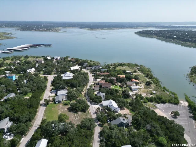 1761 Lakeside W Canyon Lake, TX 78133