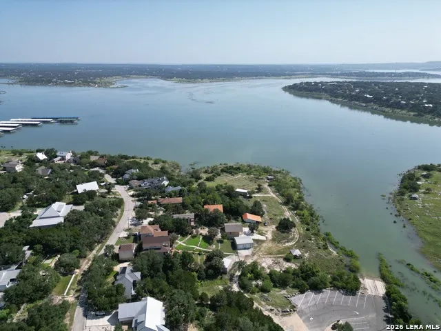 1761 Lakeside W Canyon Lake, TX 78133