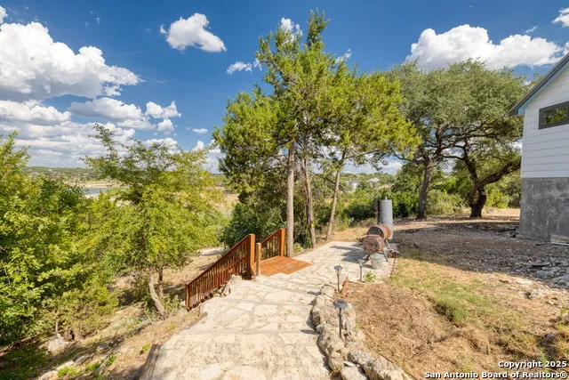 1761 Lakeside W Canyon Lake, TX 78133