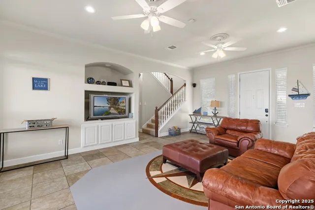 1761 Lakeside W Canyon Lake, TX 78133