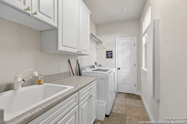 1761 Lakeside W Canyon Lake, TX 78133