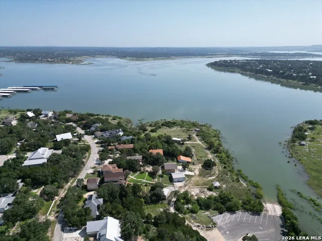 1761 Lakeside W Canyon Lake, TX 78133