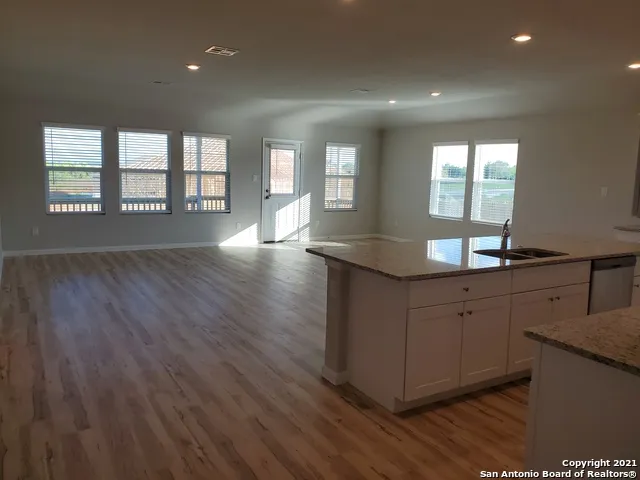 6120 TREADLE New Braunfels, TX 78132