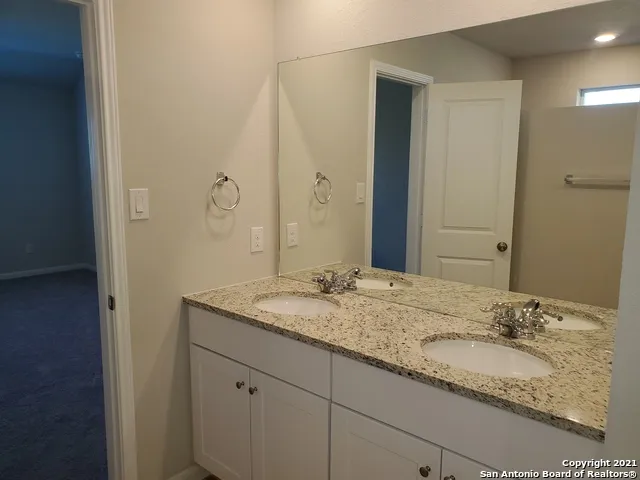 6120 TREADLE New Braunfels, TX 78132