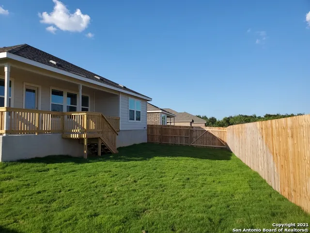 6120 TREADLE New Braunfels, TX 78132