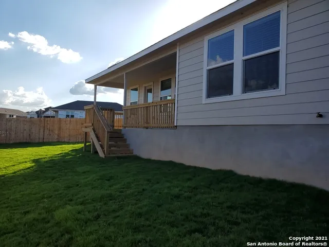 6120 TREADLE New Braunfels, TX 78132