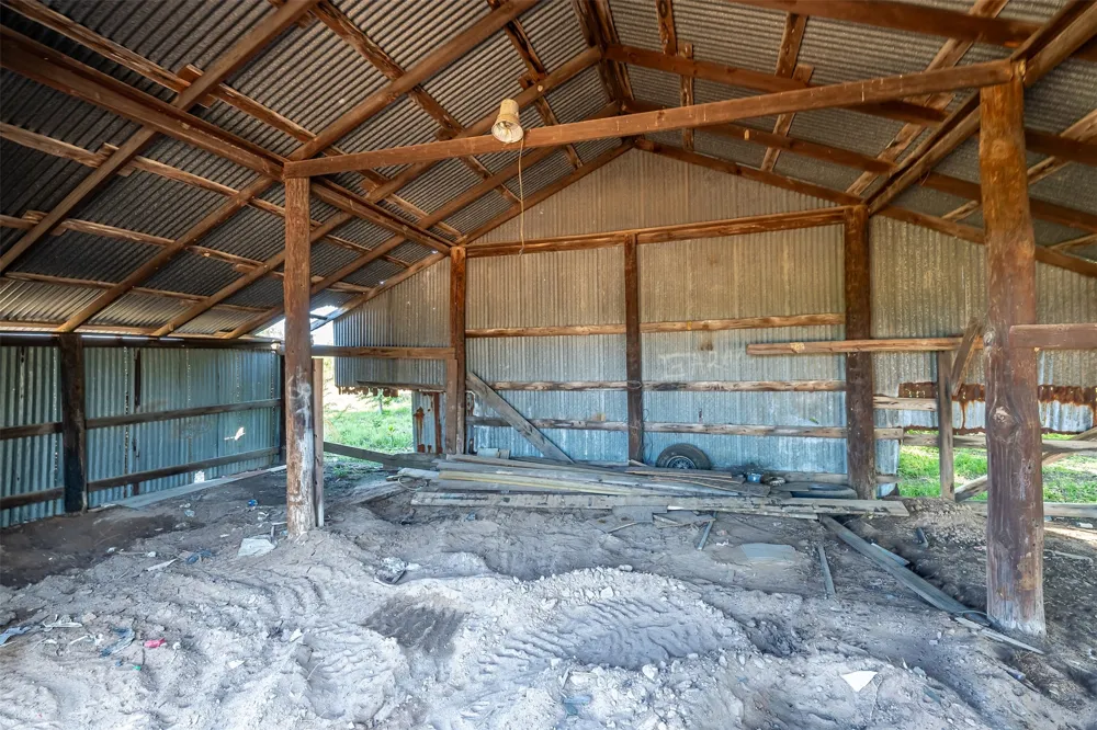 15826 County Road 2501 Eustace, TX 75124