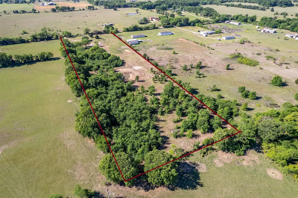 15826 County Road 2501 Eustace, TX 75124