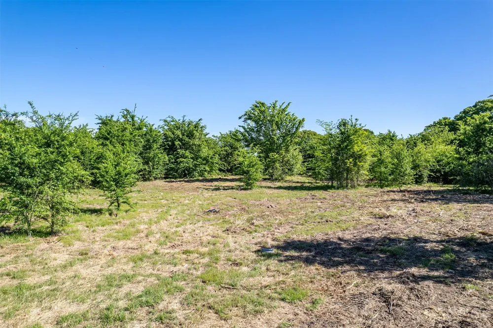 15826 County Road 2501 Eustace, TX 75124