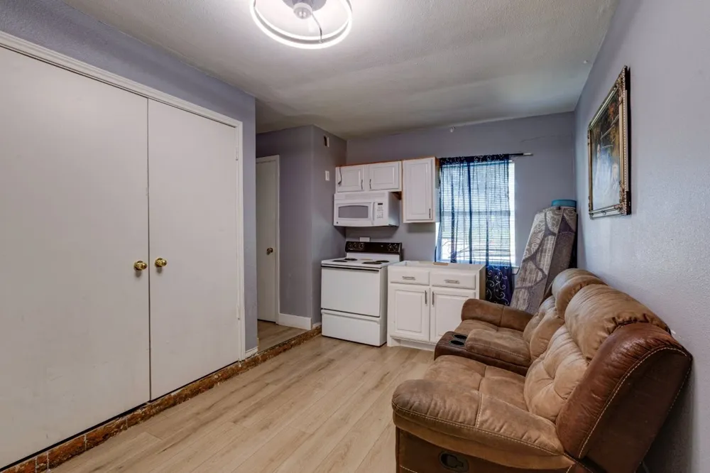 478 Birchwood Drive Garland, TX 75043