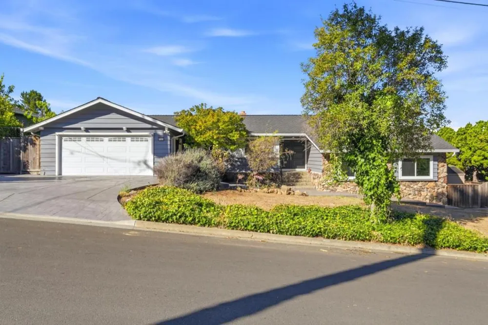 895 Tybalt Drive San Jose, CA 95127