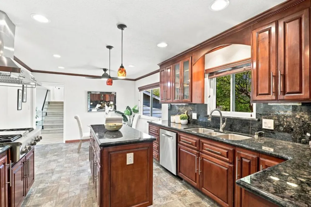 895 Tybalt Drive San Jose, CA 95127