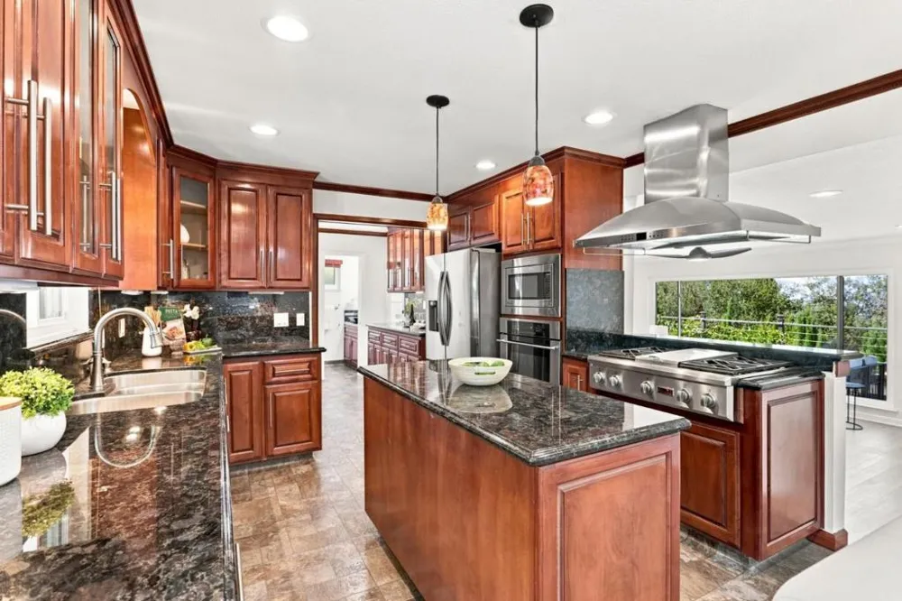 895 Tybalt Drive San Jose, CA 95127