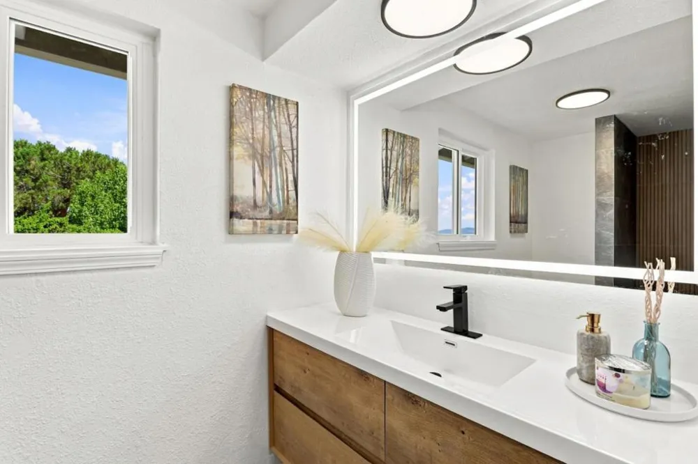 895 Tybalt Drive San Jose, CA 95127