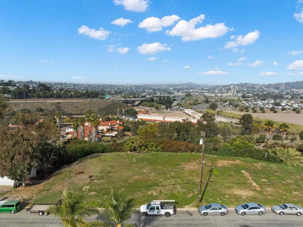8840 Leigh Ave Spring Valley, CA 91977